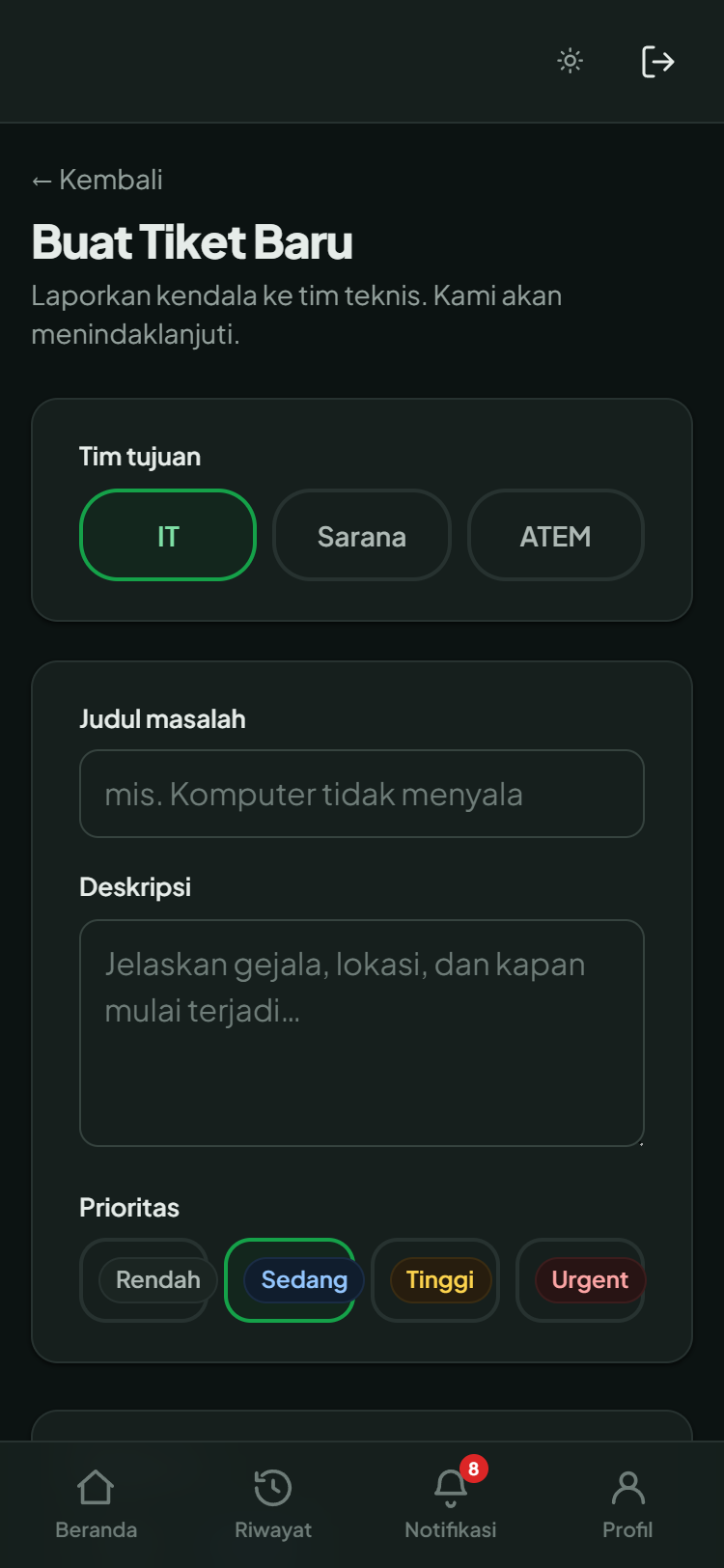 Form pembuatan tiket: pilih tim tujuan, prioritas, judul, dan uraian kerusakan